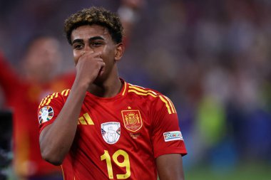 Münih, Almanya. 9 Temmuz 2024. İspanya ile Fransa arasında oynanan Uefa Euro 2024 maçı sırasında İspanya 'dan Lamine Yamal .