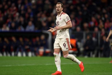 FC Bayern Munchen takımından Harry Kane, 8 Nisan 2025 tarihinde Almanya 'nın Munchen kentinde oynanan UEFA Şampiyonlar Ligi 2024 / 25 çeyrek final karşılaşmasında Fc Bayern Munchen ile FC Internazionale arasında seyrediyor. .