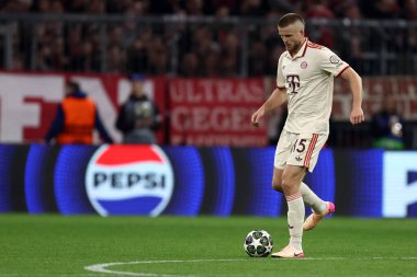 FC Bayern Munchen takımından Eric Dier, 8 Nisan 2025 tarihinde Almanya 'nın Munchen kentinde oynanan UEFA Şampiyonlar Ligi 2024 / 25 çeyrek final karşılaşmasında Fc Bayern Munchen ile FC Internazionale arasında oynanan maçta görev aldı. .