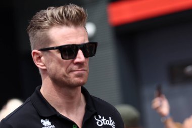 Kick Sauber 'den Nico Hulkenberg Macaristan' ın F1 Grand Prix 'sinde çayırda