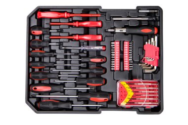 Beyaz arkaplanda tornavida ve kırmızı tornavida seti