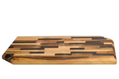 Boş tahta kesme tahtası beyaz arkaplanda izole edilmiş. Kırpma yolu dahil.