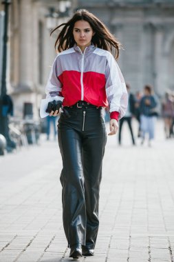 A guest outside Each X Other show during Paris Fashion Week Womenswear Spring Summer 2019
