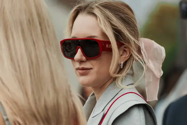 stock image Fashion details outside PRADA show during Milan Fashion Week Womenswear Spring/Summer 2024.