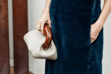 Moda detayları. Candela Pelizza Milano Moda Haftası Kadın Giyim / Yaz 2024.