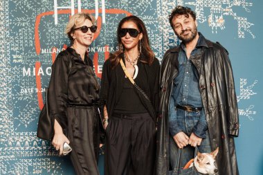 Milano Moda Haftası Kadın Giyim / Yaz 2024 'te HUI konuğu gösterisi.