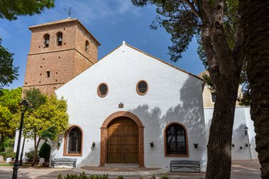 MIJAS, İspanya - 2 Ekim 2022: İglesia Inmaculada Concepcin Kilisesi 2 Ekim 2022