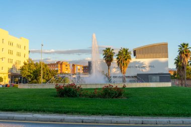 Granada, İspanya - 24 Eylül 2022: Granada, İspanya 'daki çeşmeler 24 Eylül 2022