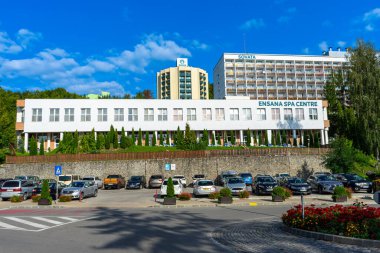 SOVATA, ROMANIA - 24 AĞUSTOS 2022: Balneoclimateric ve çamur tedavileriyle bilinir. Brüksel, Romanya 24 Ağustos 2022