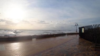 Torremolinos 'ta deniz fırtınası, Malaga, İspanya