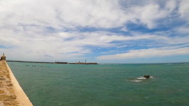 Cadiz Spain April 2023 Панорамний Вид Атлантичного Океану Променади Кадіс — стокове відео