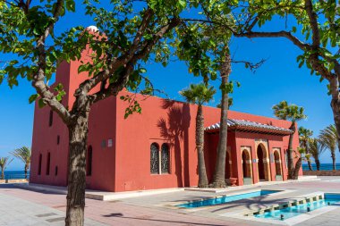 BENALMADENA, İspanya - 7 Mayıs 2023: Kültür Merkezi - Castillo de El-Bil-Bil, Benalmadena, İspanya