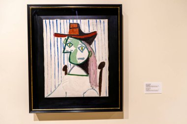 MALAGA, İspanya - 20 Mayıs 2023: 20 Mayıs 2023 'te İspanya' nın Malaga kentindeki Picasso müzesini ziyaret etmek