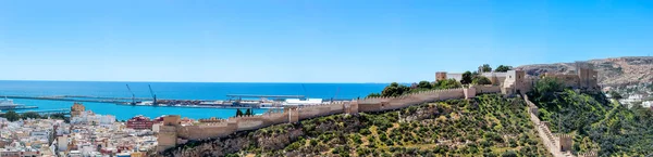Almeria スペイン 2023年3月19日 2023年3月19日のスペイン アルメリアの都市景観とアルカサバ要塞 — ストック写真