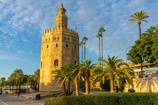 Sevilla Hiszpania Styczeń 2023 Złota Wieża Zachodzie Słońca Torre Del — Zdjęcie stockowe