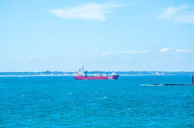 CADIZ, İspanya - 30 Nisan 2023: 30 Nisan 2023 'te İspanya' nın Cadiz Körfezi 'nin panoramik manzarası