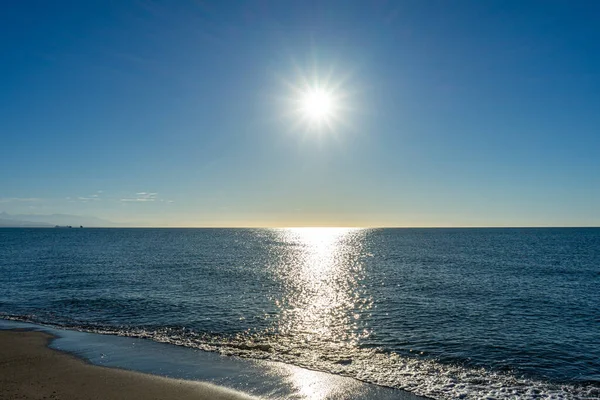 Akdeniz üzerinde gün doğumu, Costa del Sol, Malaga, İspanya