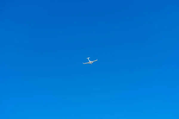 Малага Испания Марта 2023 Года Посадка Самолета Восходе Солнца Над — стоковое фото