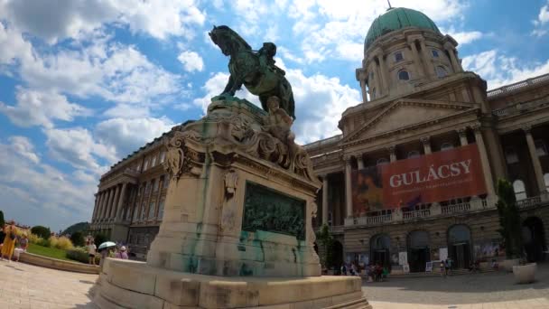 Budapest Ungern Juli 2023 Prins Eugene Monument Slott Kungliga Slottet — Stockvideo