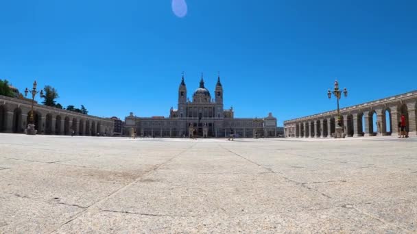 Madrid Spanien Juli 2023 Kathedrale Santa Maria Real Almudena Sommer — Stockvideo