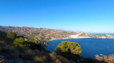 Cerro Gordo 'dan Akdeniz kıyı manzarası. La Herradura, Andulasia, Güney İspanya