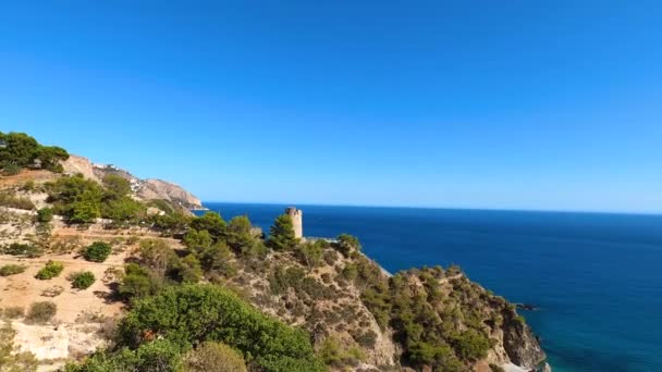 Middellandse Zee Kustlandschap Historische Torre Vigia Cerro Gordo Een Uitkijktoren — Stockvideo