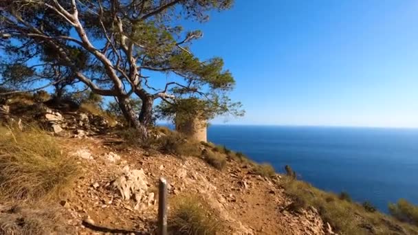Välimeren Rannikkomaisema Historiallinen Torre Vigia Cerro Gordo Vartiotorni Joka Etsii — kuvapankkivideo