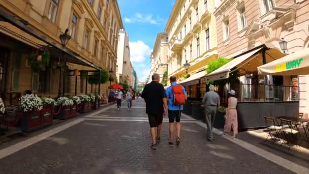 Budapest Hongarije Juli 2023 Wandelen Straat Naar Sint Stefanusbasiliek Romeinse — Stockvideo