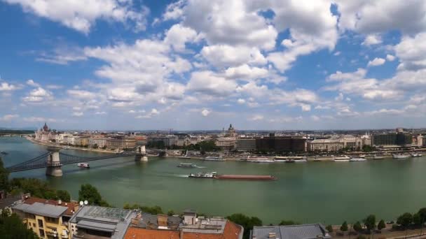 Будапест Хунгария Июля 2023 Года Восточный Берег Дуная Парламент Венгрии — стоковое видео