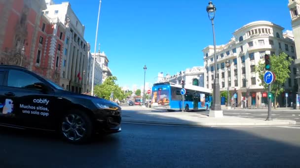 Madrid Espanha Julho 2023 Caminhando Rua Alcala Até Plaza Cibeles — Vídeo de Stock