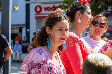 TORREMOLINOS, SPAIN - 24 Eylül 2023: 24 Eylül 2023 tarihinde İspanya 'nın Torremolinos kentindeki fuarın ilk günü olarak geleneksel 