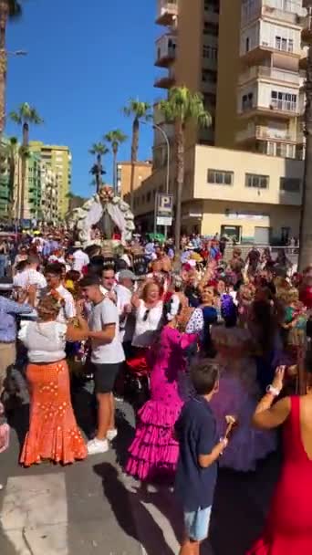 Torremolinos Espanha Setembro 2023 Peregrinos Tradicional Festival Romeria San Miguel — Vídeo de Stock