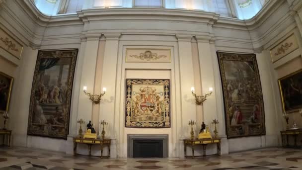 マドリード スパイス ジュリー 2023 2023 スペインのマドリードの夏の晴れた日にマドリードの王宮を訪問 — ストック動画