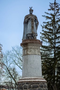 CHERNIHIV, UKRAINE - 27 Aralık 2021: Ukrayna 'nın Chernihiv kentindeki Bohdan Khmelnytskyi anıtı