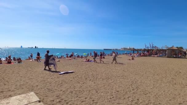 Μαλαγκα Ισπανια Σεπτεμβριου 2023 Ξεκούραση Στην Παραλία Μαλαγέτα Στη Μάλαγα — Αρχείο Βίντεο