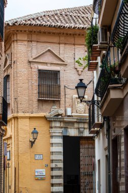 ANTEQUERA, İspanya - 17 Eylül 2023: Antequera, İspanya 'nın tarihi merkezinde yürüyüş 17 Eylül 2023