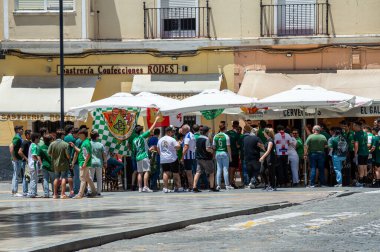 HUELVA, İspanya - 11 Haziran 2023: İspanya 'nın Huelva kentinde yaz sabahı şehir merkezini keşfetmek