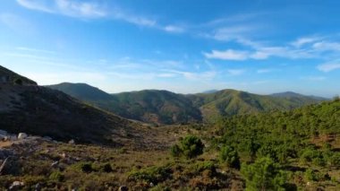 Sierra de las Nieves Ulusal Parkı panoramik manzarası, Endülüs, Güney İspanya
