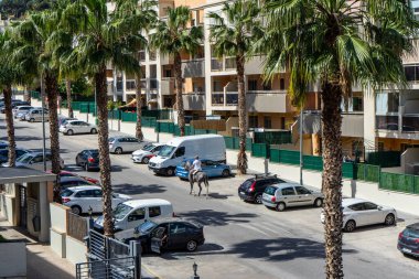 MALAGA, İspanya - 19 Mart 2023: Malaga, İspanya 'da Süvari