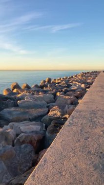 İspanya, Benalmadena, Malaga, Costa del Sol, İspanya 'da Akdeniz üzerinde gün doğumu