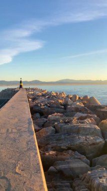 İspanya, Benalmadena, Malaga, Costa del Sol, İspanya 'da Akdeniz üzerinde gün doğumu