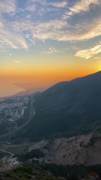 Sonnenuntergang Über Dem Mittelmeer Und Fuengirola Vom Calamorro Gipfel Costa — Stockvideo