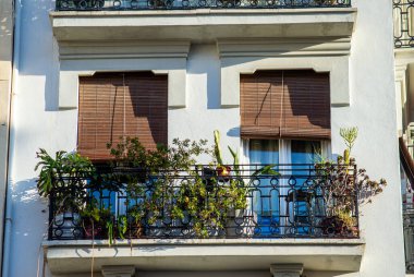 VALENCIA, İspanya - 2 Şubat 2024: İspanya Mimarisi 2 Şubat 2024 tarihinde İspanya 'nın Valencia kentindeki kamu ticari ve tarihi caddelerde