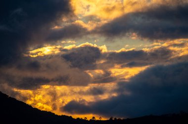 Günbatımı Sierra de las Nievas Ulusal Parkı, Endülüs, İspanya