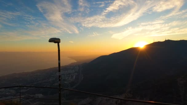 Sonnenuntergang Über Dem Mittelmeer Und Fuengirola Vom Calamorro Gipfel Costa — Stockvideo
