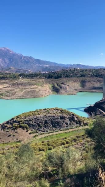 Blauw Water Van Stuwmeer Vinuela Granada Spanje — Stockvideo