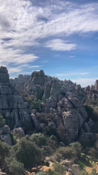 Wandelen Het Torcal Antequerra National Park Kalkstenen Rotsformaties Bekend Ongewone — Stockvideo