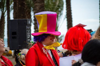 TORREMOLINOS, İSPAN - 24 Şubat 2024: Torremolinos Karnavalı 24 Şubat 2024