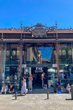 MADRID, İspanya - 8 Temmuz 2023: Miguel Market 