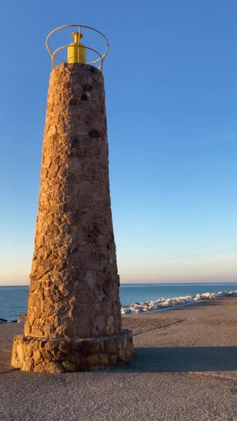 Banus Spanien März 2024 Leuchtturm Yachthafen Bei Sonnenaufgang Banus Marbella — Stockvideo